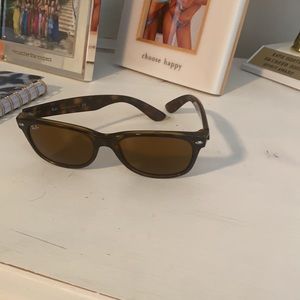RAYBAN TORTOISE WAYFARER!!!